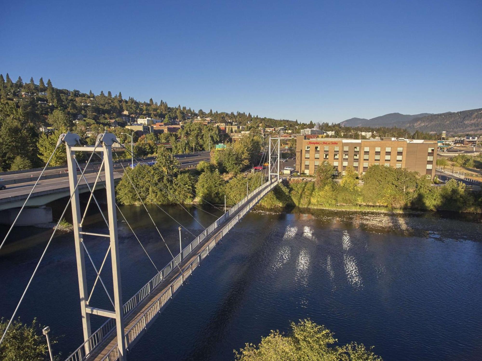 Hampton Inn & Suites Hood River Exterior foto